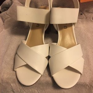 Unisa Womans white heeled sandals, Size 9 1/2M